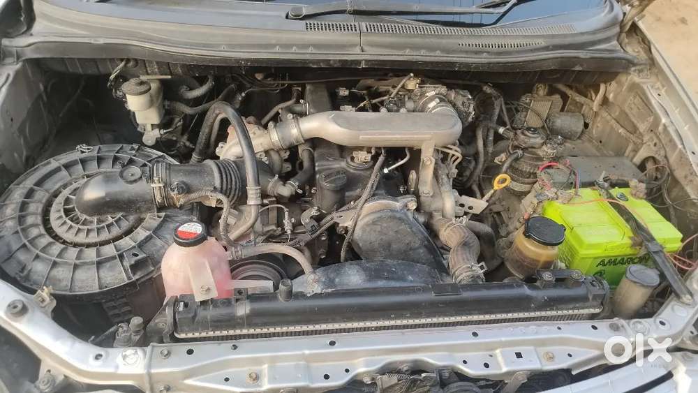 Toyota Innova 2010 Petrol
