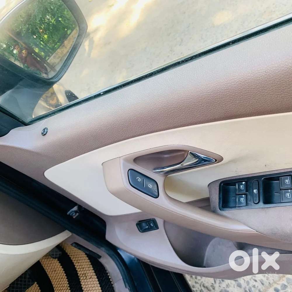 Skoda Rapid 2011-2013 1.6 Mpi At Elegance, 2012, Petrol