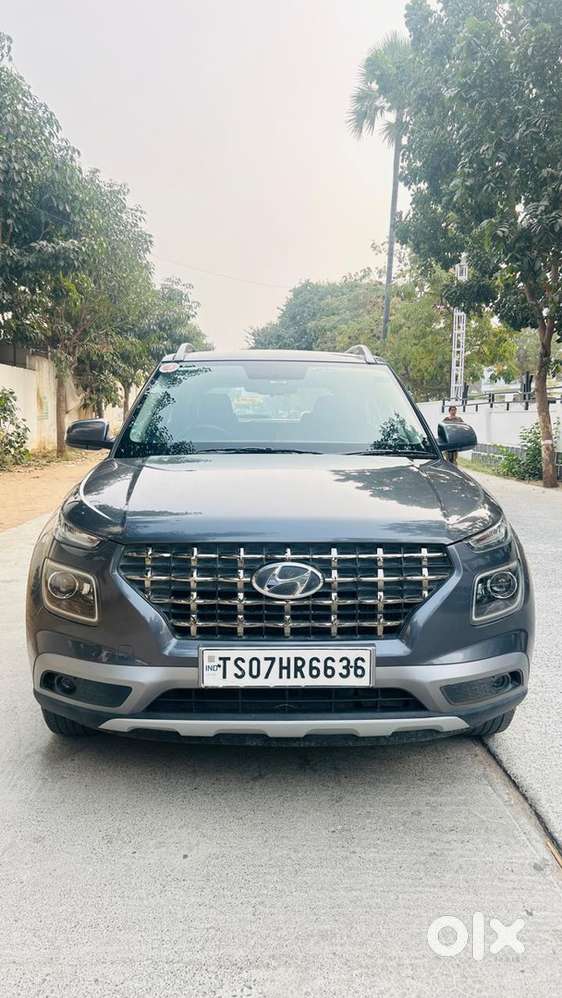 Hyundai Venue Petrol 2021