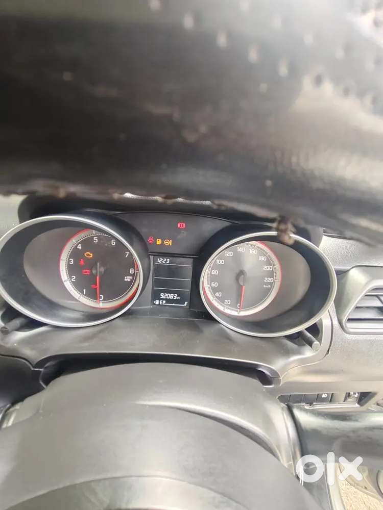 Maruti Suzuki Swift 2022 Vxi Abs