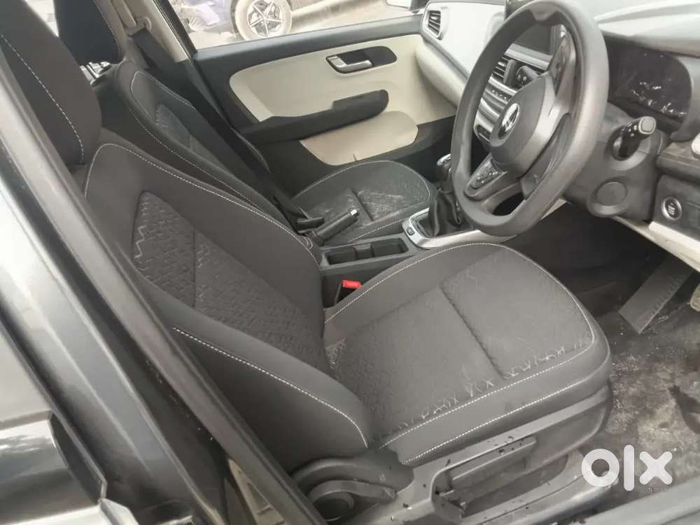 Tata Altroz 2025 Petrol 3155 Km Driven