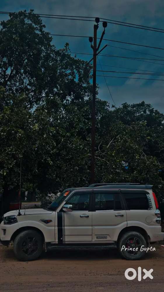 Mahindra Scorpio 2015 Diesel 132850 Km Driven
