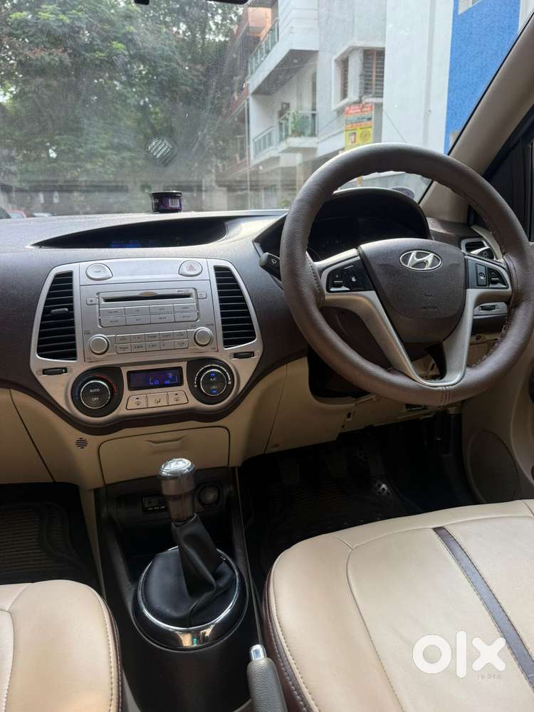 Hyundai I20 2010-2012 1.2 Sportz, 2011, Petrol