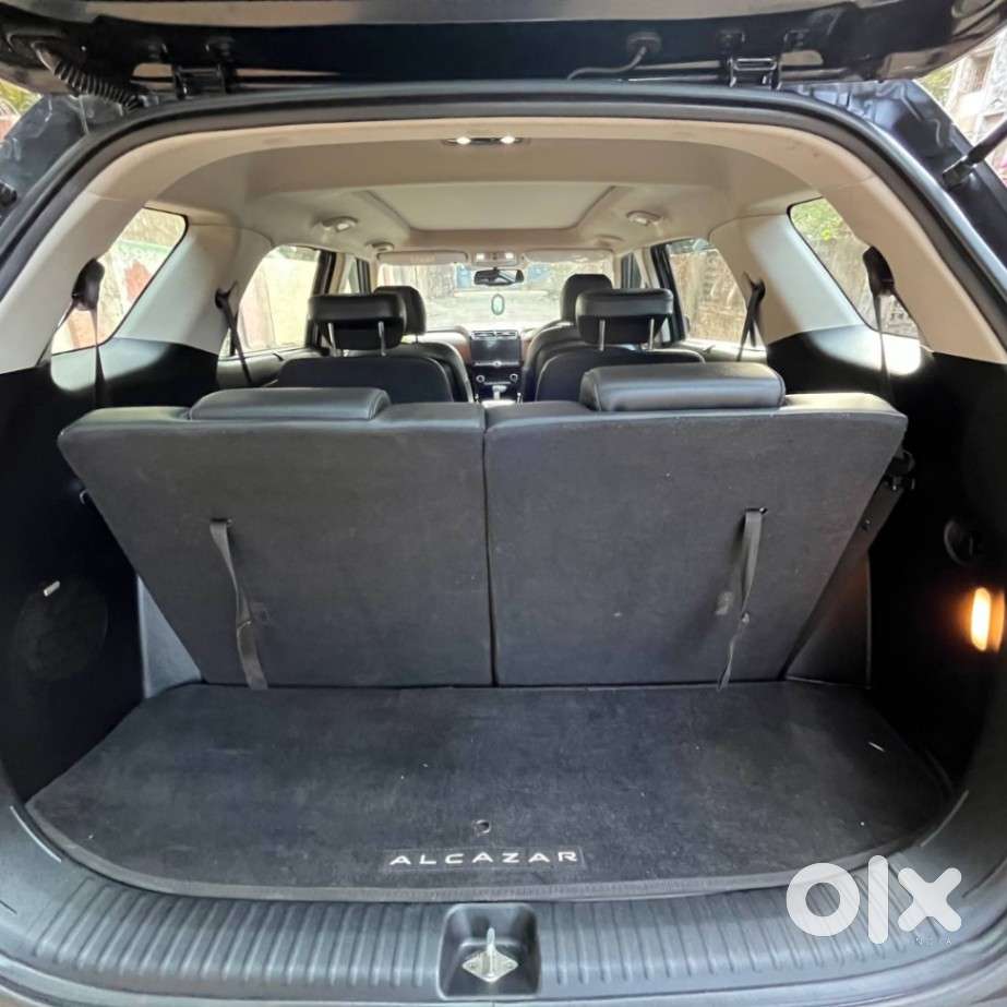 Hyundai Alcazar 2.0 Signature (o) Petrol At 6 Str, 2021, Petrol