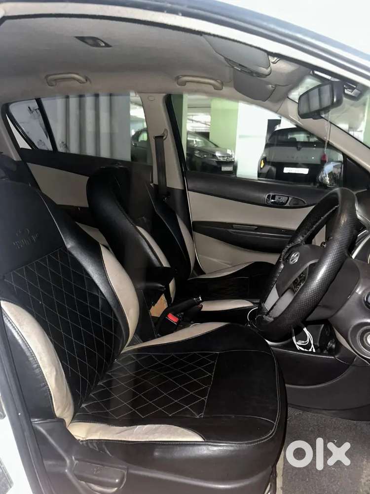 Hyundai New I20 2012 Diesel 100000 Km Driven
