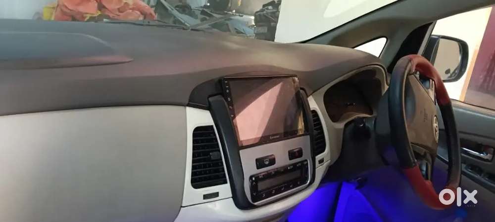 Toyota Innova 2012 Diesel 226000 Km Driven