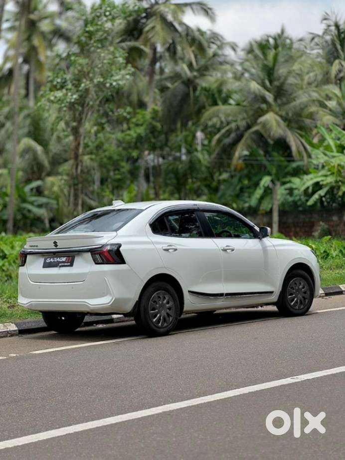 Maruti Suzuki Dzire 1.2 Vxi Amt, 2025, Petrol