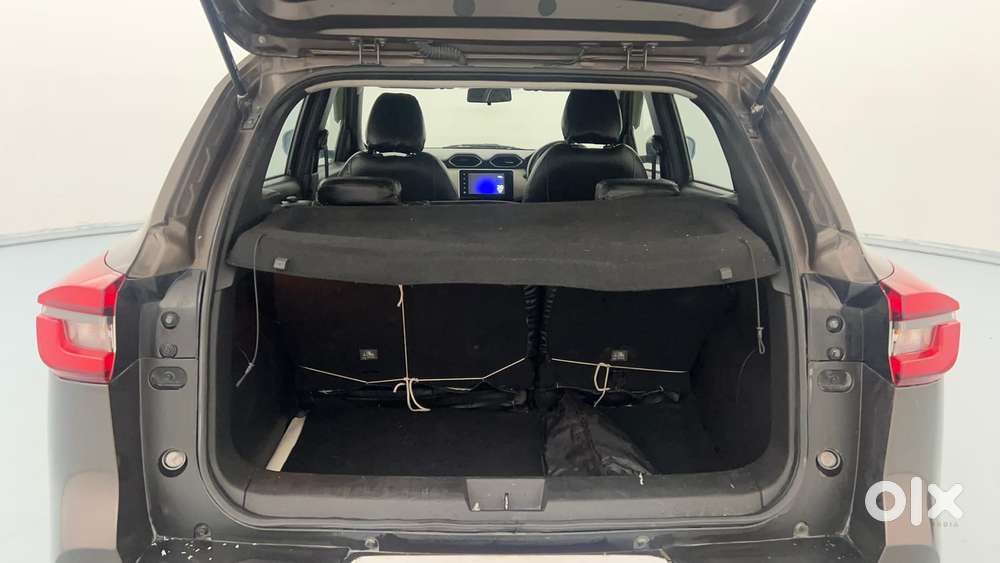 Nissan Magnite 1.0 Xv, 2021, Petrol