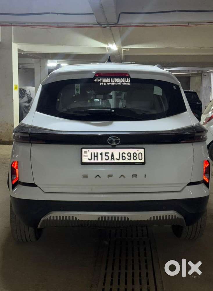 Tata Safari Facelift Accomplished+
