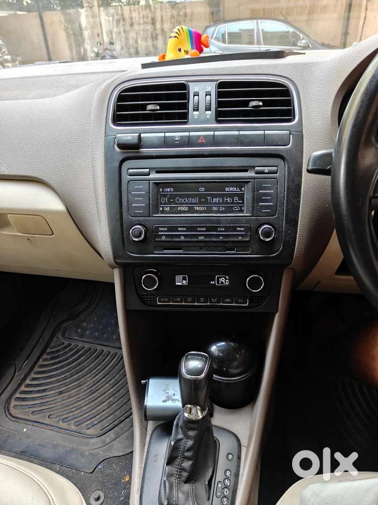 Skoda Rapid 2015 Petrol Automatic  43k Km  Well Maintained