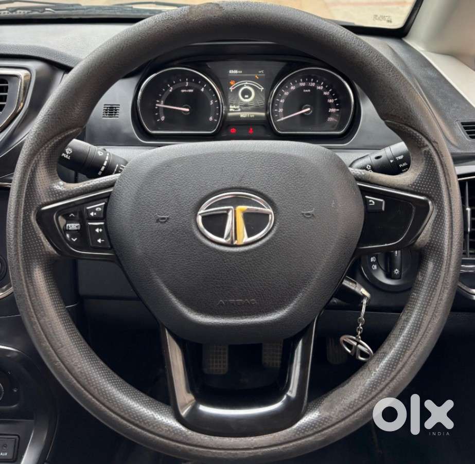 Tata Hexa Xe, 2018, Diesel