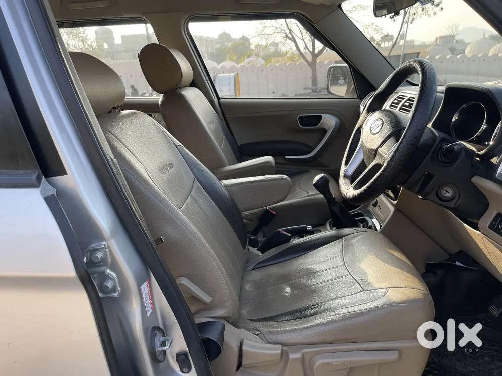 Mahindra Tuv 300 2015 Diesel Well Maintained