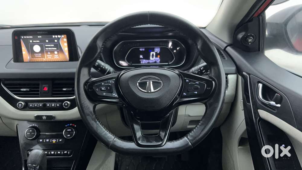 Tata Nexon 1.5 Revotorq Xza Plus Dual Tone Roof (o) Amt, 2021, Diese..