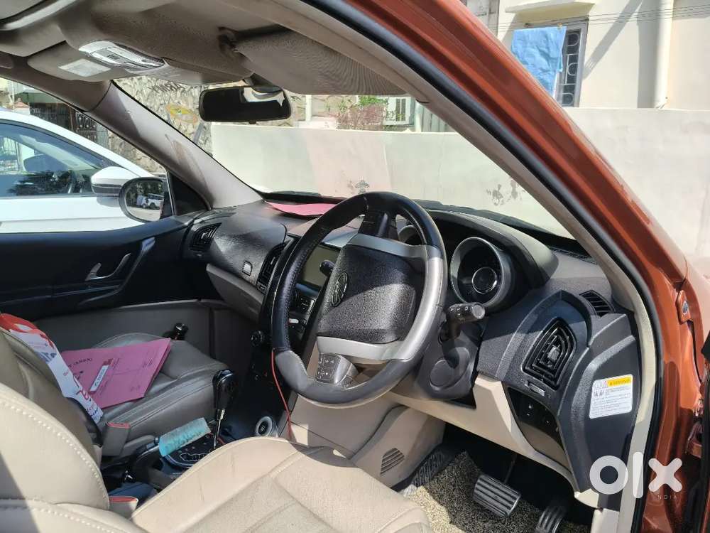 Mahindra Xuv500 2.2 W10 2017