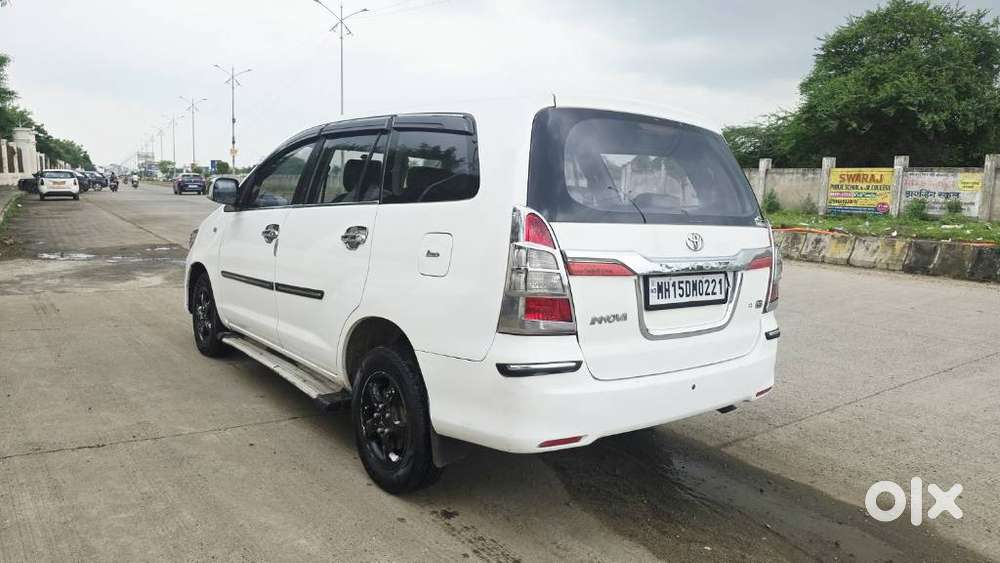 Toyota Innova 2.5 G (diesel) 8 Seater, 2012, Diesel