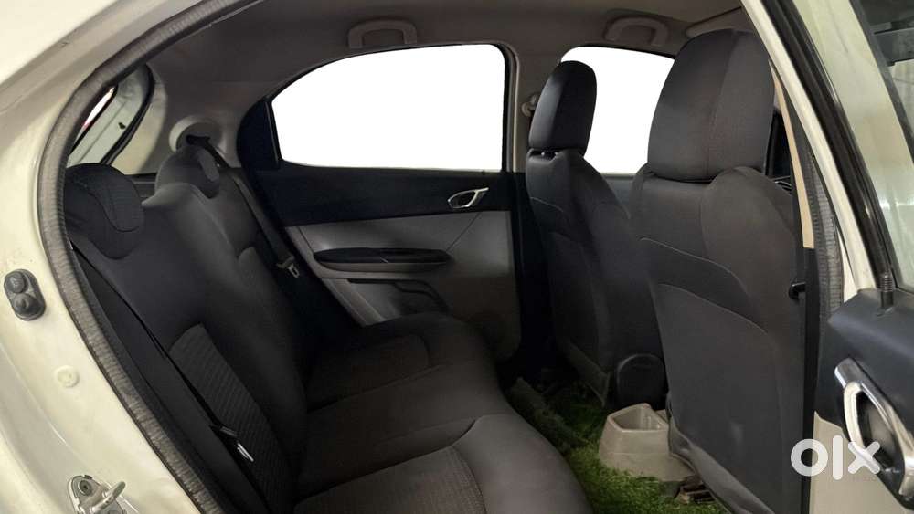 Tata Tiago 1.2 Revotron Xz, 2018, Petrol