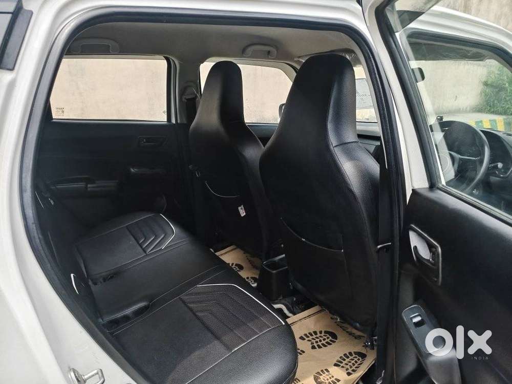 Maruti Suzuki Swift Lxi Optional-o, 2020, Petrol
