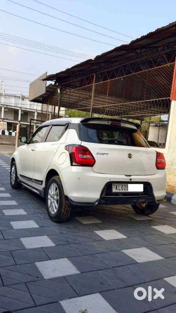 Maruti Suzuki Swift Amt Zxi Plus, 2022, Petrol
