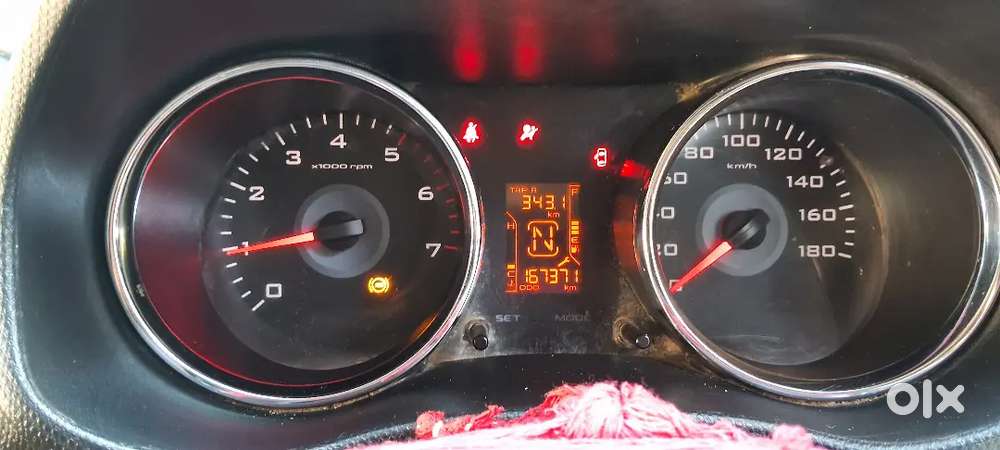 Mahindra Bolero Neo Tuv300  2017