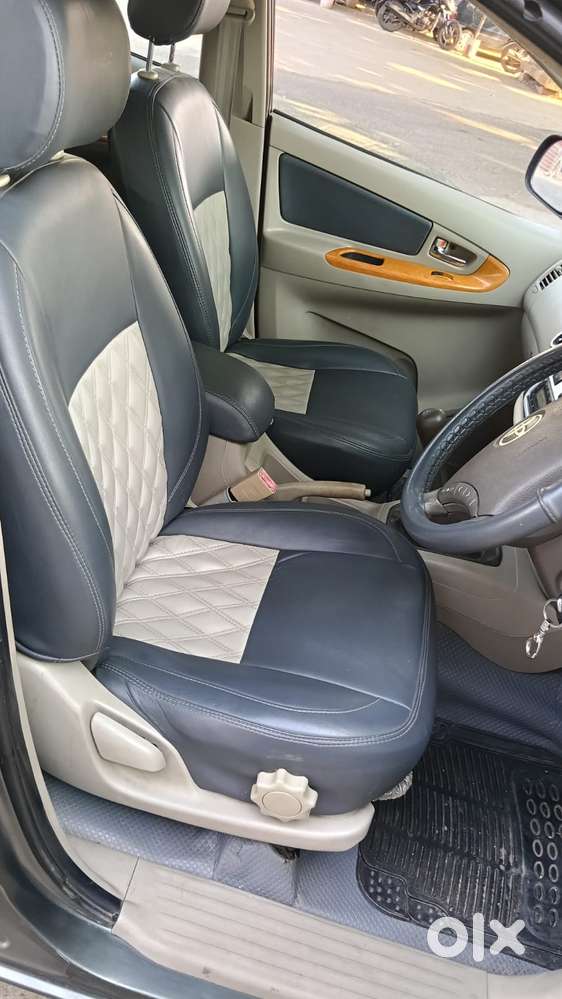 Toyota Innova 2.5 V 7 Str, 2011, Diesel