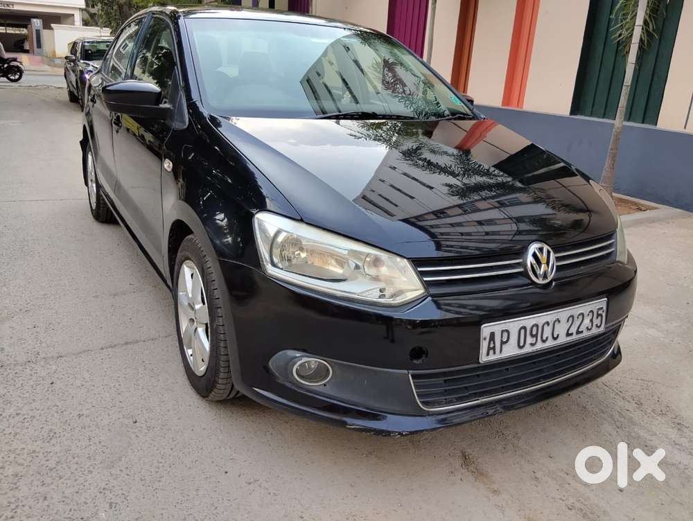 Volkswagen Vento 2010-2013 Petrol Highline, 2011, Petrol