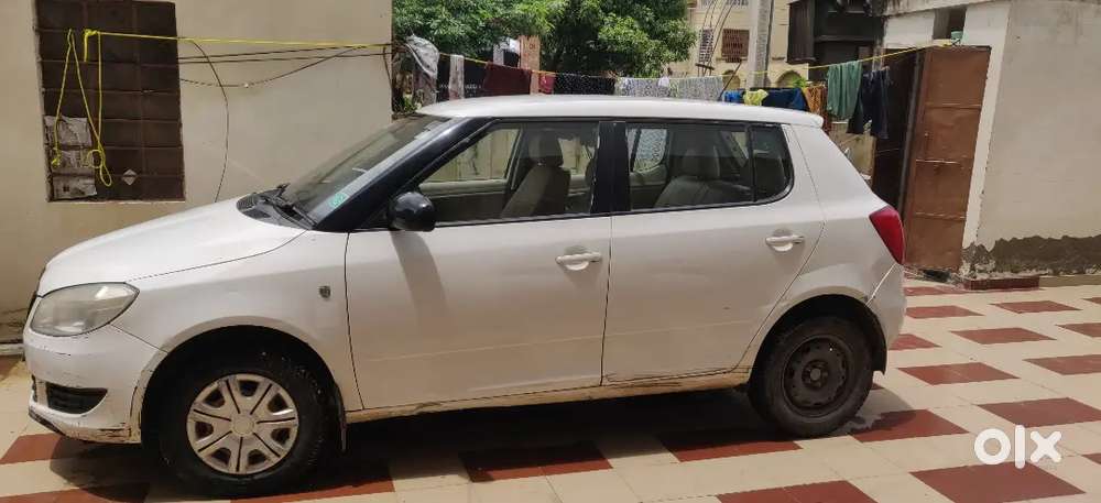 Well Maintained Single Hand Dreven