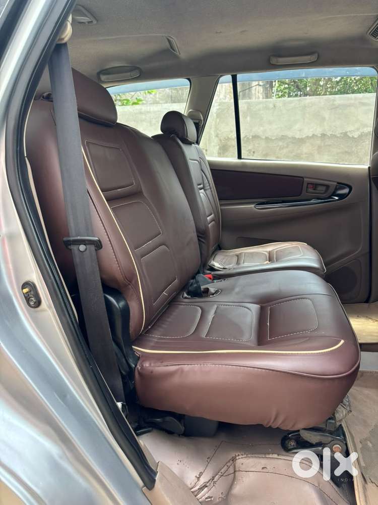 Toyota Innova 2.5 Gx 7 Seater Bs Iv, 2015, Diesel
