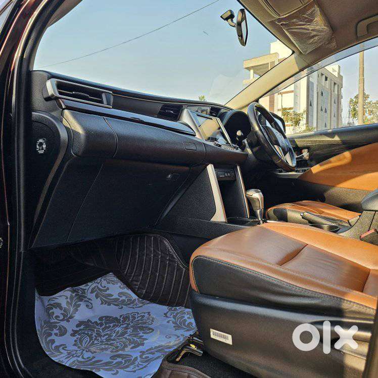 Toyota Innova Crysta 2.8z Automatic, 2017, Diesel