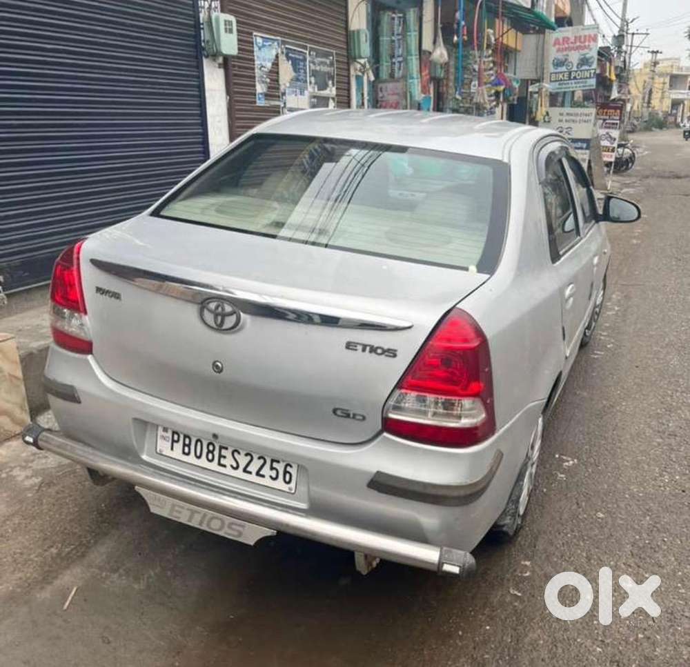 Toyota Etios 2016 Cng & Hybrids Well Maintained