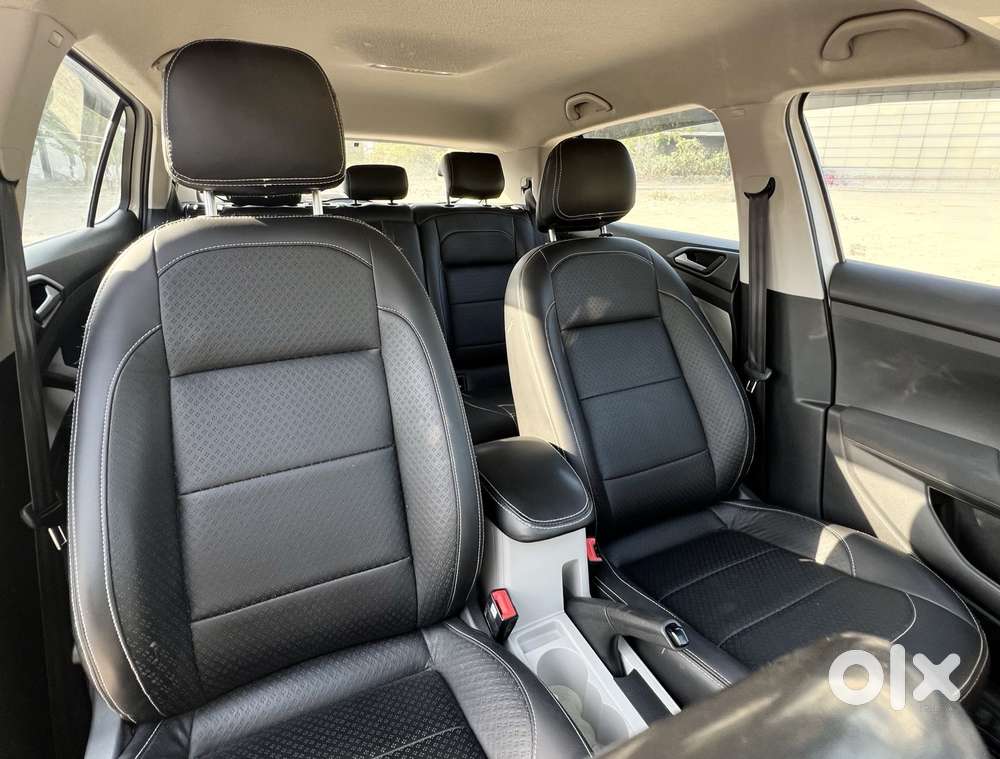 Volkswagen Taigun 1.0 Tsi Highline At, 2022, Petrol