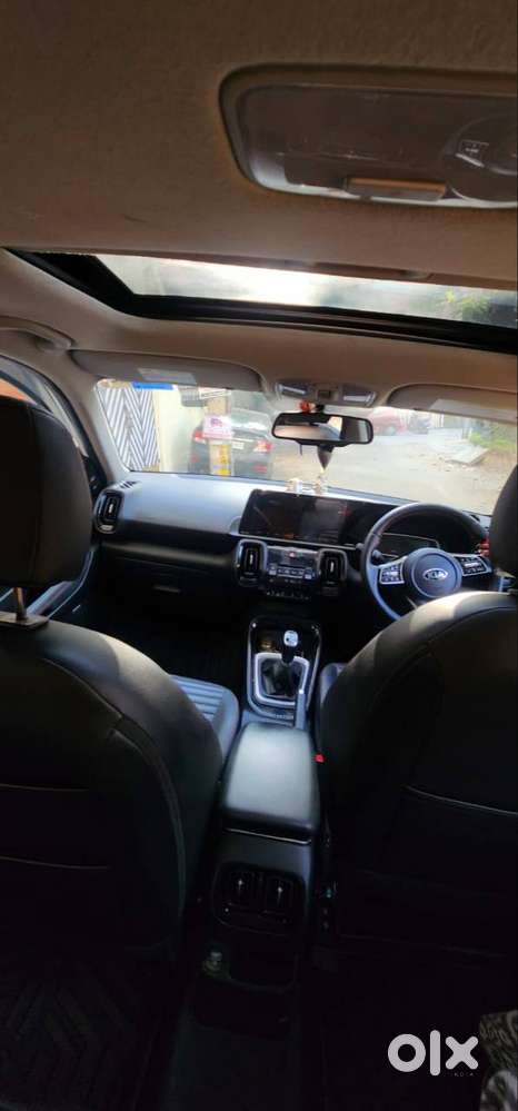 Kia Sonet 2021 Gtx Imt , White Monotone, With Sunroof, Accessories