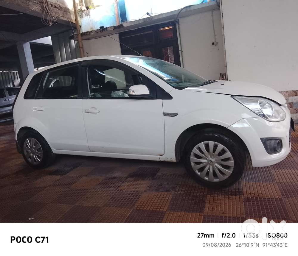 Ford Figo 1.2p Trend Mt, 2015, Petrol