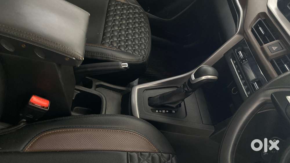 Maruti Suzuki Brezza 1.5 Zxi At Smart Hybrid, 2023, Petrol
