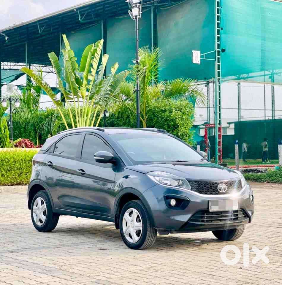 Tata Nexon 1.2 Revotron Xt, 2019, Petrol