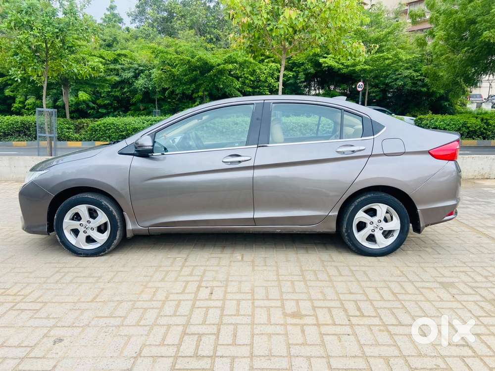 Honda City V Mt, 2015, Petrol