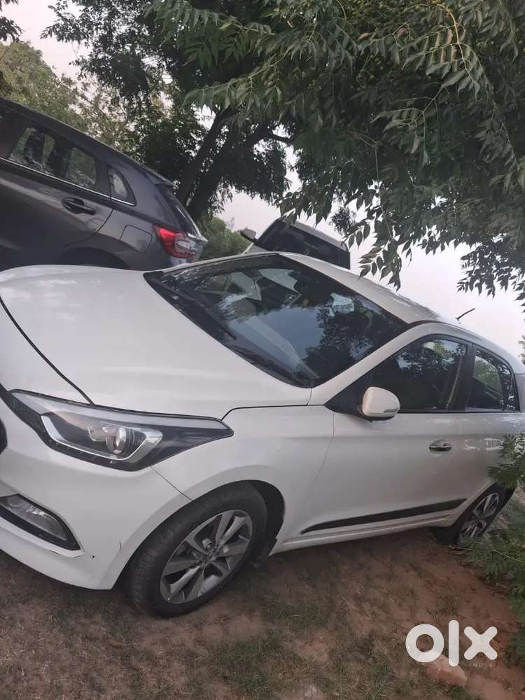 Hyundai I20 2015 Diesel 130000 Km Driven