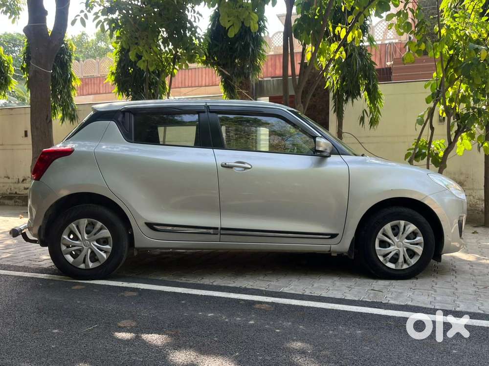 Maruti Suzuki Swift Vxi Optional, 2022, Petrol