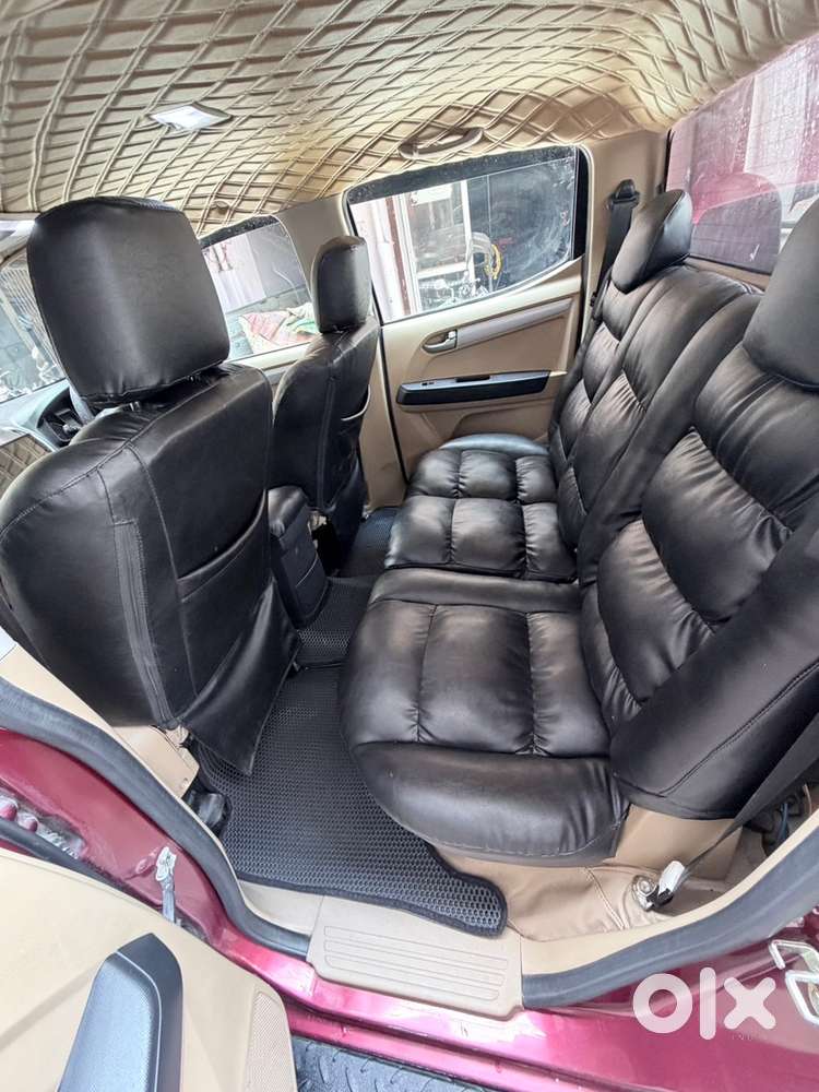 Isuzu D-max V-cross July 2018