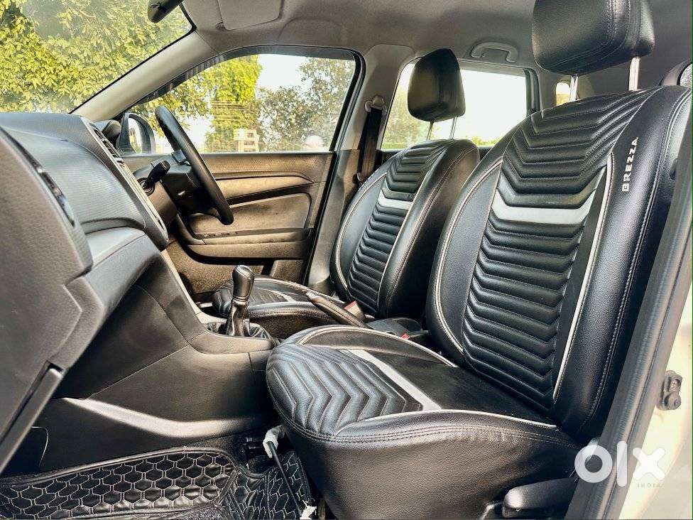 Maruti Suzuki Brezza 1.5 Lxi Smart Hybrid, 2022, Petrol