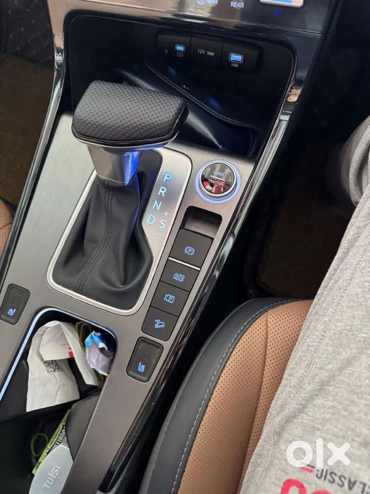 2024 Hyundai Alcazar Petrol Signature