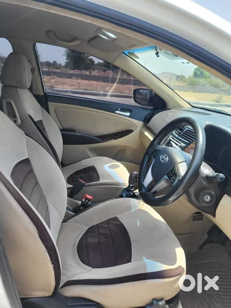 Hyundai Varna Sx