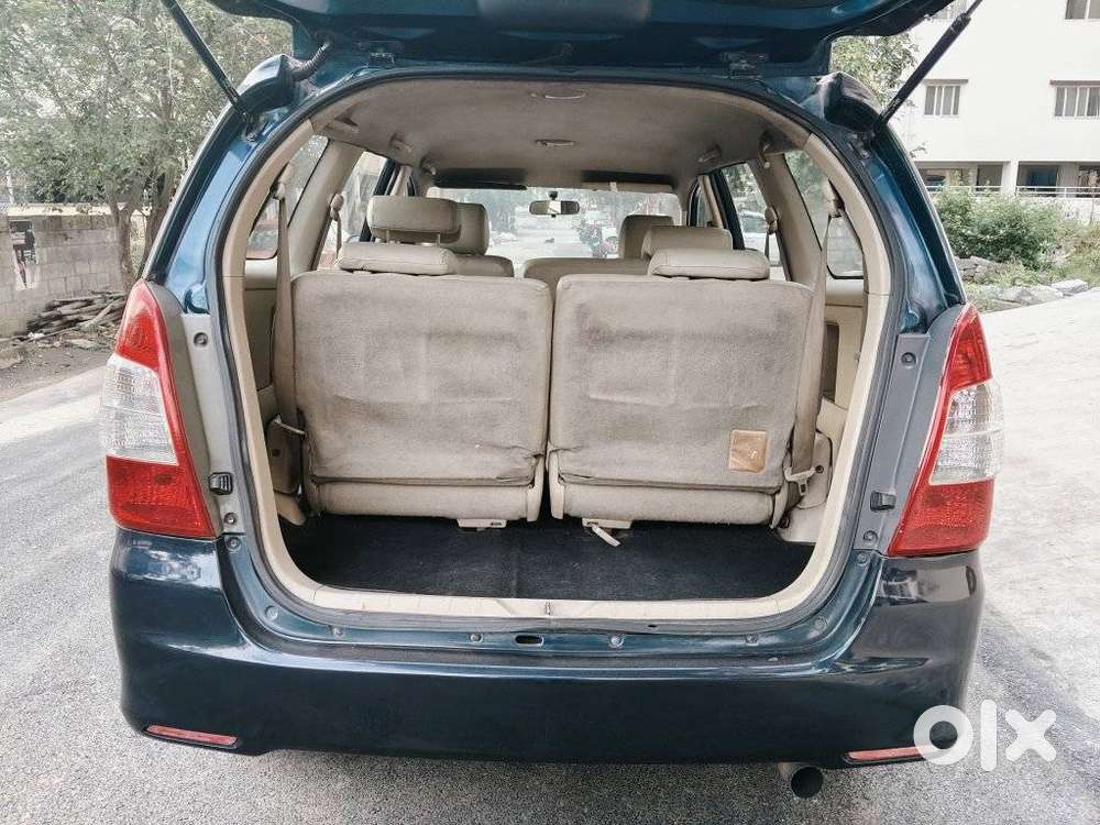 Toyota Innova 2.5 G (diesel) 8 Seater, 2005, Diesel