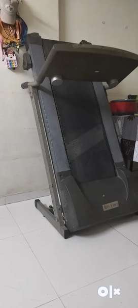 Treadmill used online olx