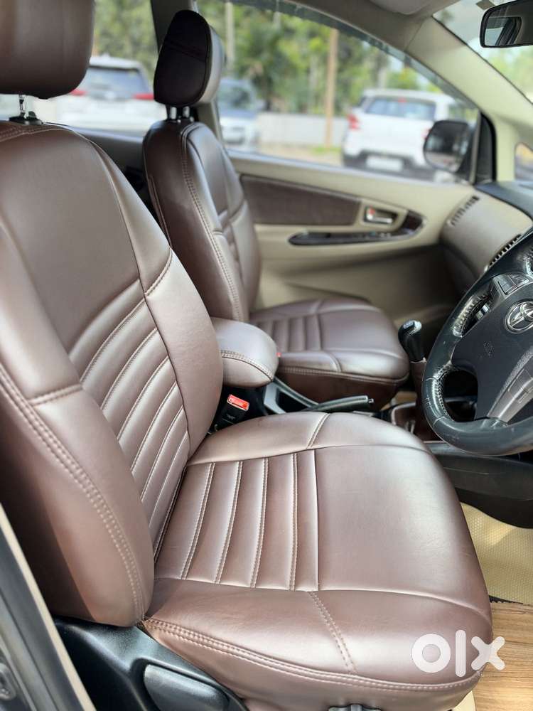 Toyota Innova 2.5 Vx 7 Str Bs-iii, 2015, Diesel