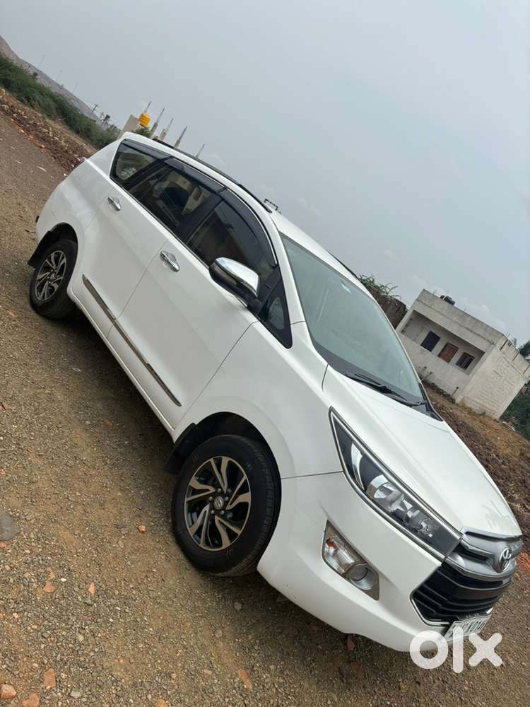 Toyota Innova Crysta 2018