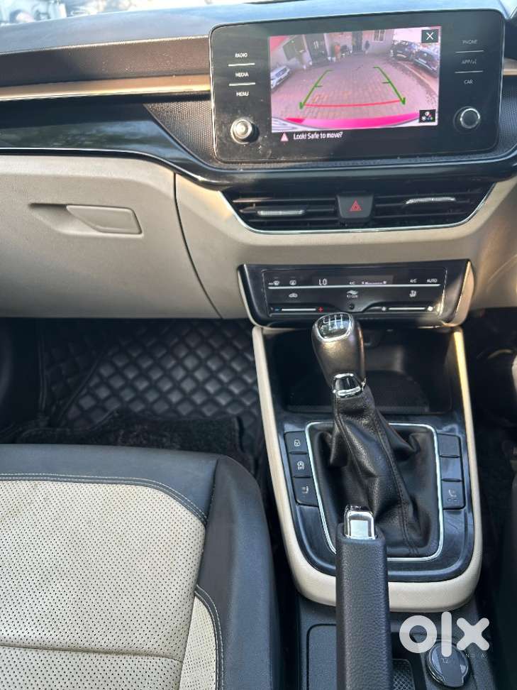 Skoda Slavia 1.0 Tsi Style, 2023, Petrol