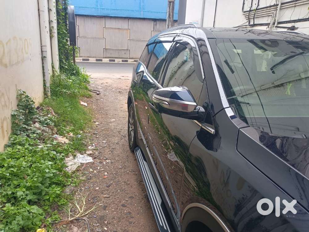 Xuv 700axl/ 2024 Model / 6 Seater/ Excellent Condition/ Kl01 Fancy Num