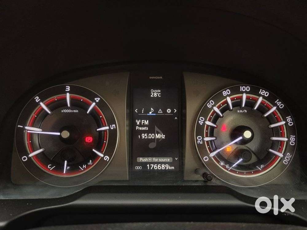 Toyota Innova Crysta Touring Sport 2.4 Mt, 2017, Diesel