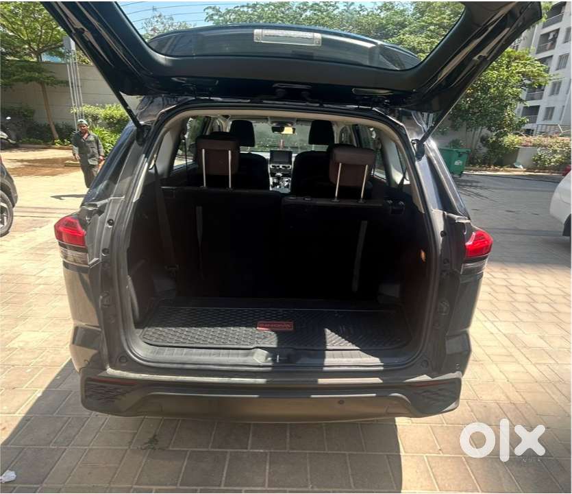 Toyota Innova Hycross Vx Hybrid 2023  1st Owner  22k Kms  Top Condi