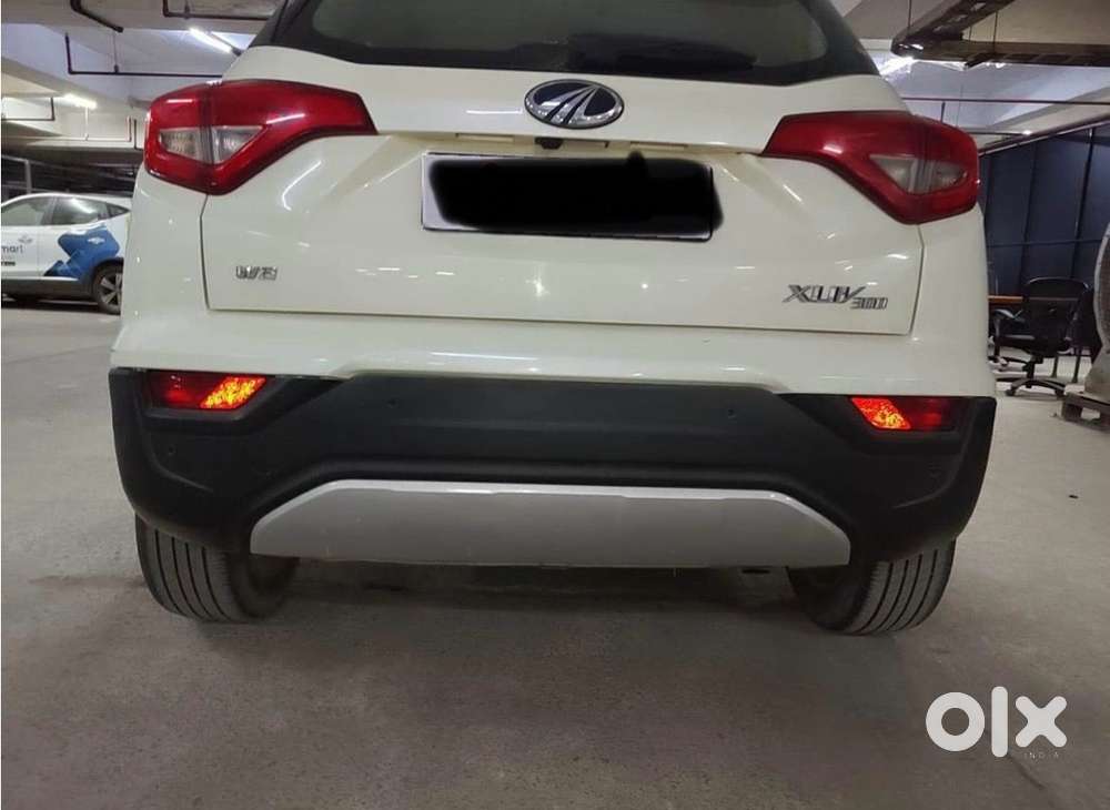 Mahindra Xuv300 W8, 2021, Petrol